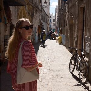 Meet your Posher, Alex-anne